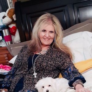 Meet your Posher, Connie